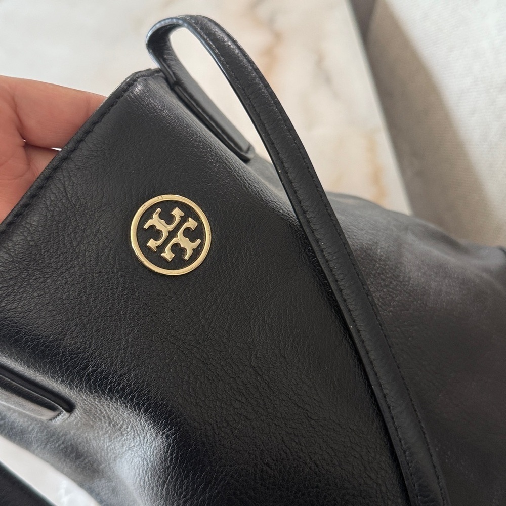 Tory Burch Michelle Leather Black Tote Bag Gold Logo - Picture 13 of 14